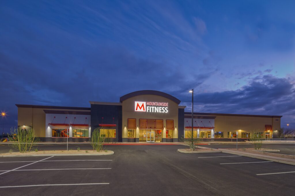 Mountainside-Fitness-Desert-Ridge-–-full-view-of-premium-workout-floor-with-Rogue-training-rigs-1024x683.jpg